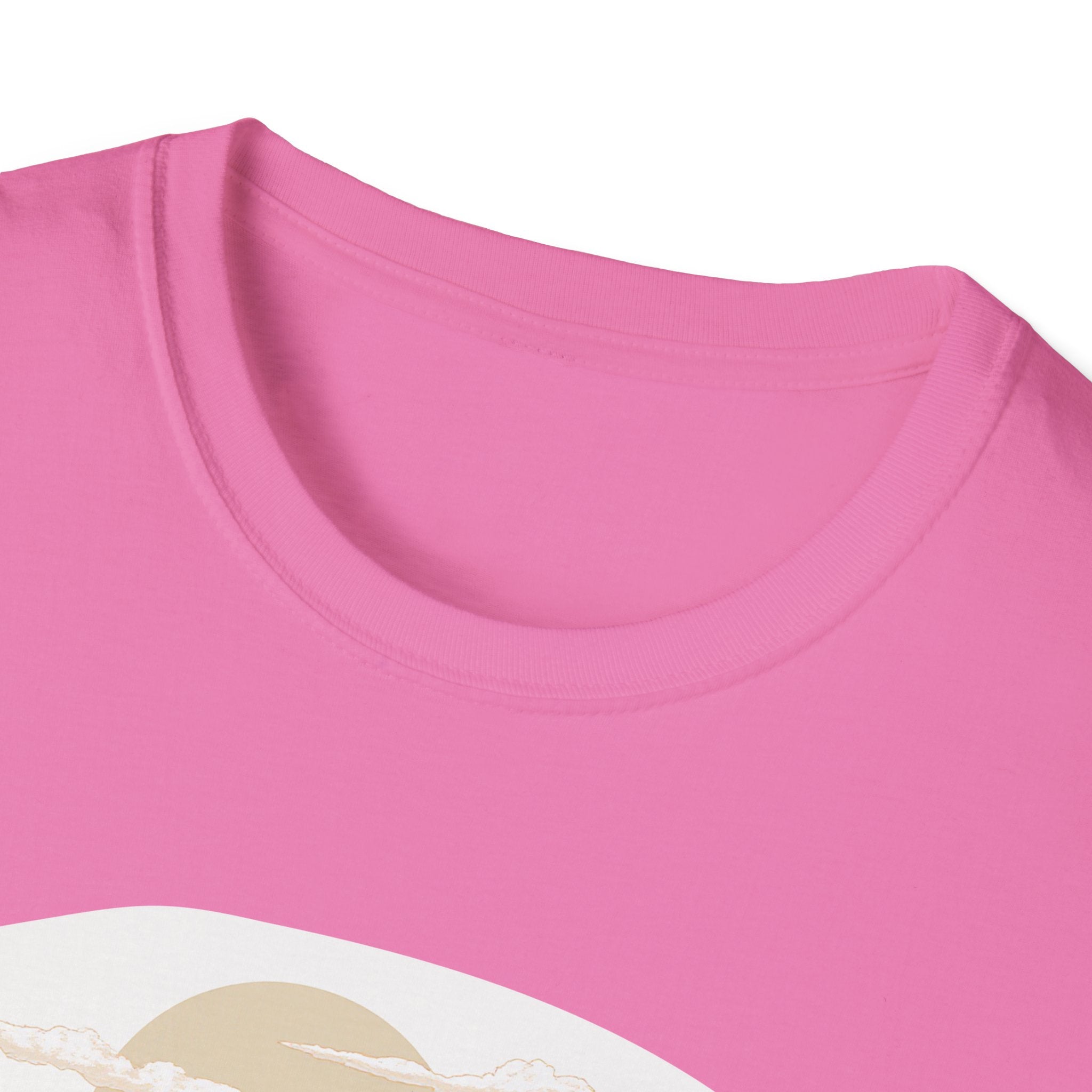 Retro Pink Classic Car Route 66 T-Shirt | Desert Cactus Vintage Roadtrip